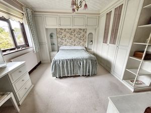 Bedroom- click for photo gallery